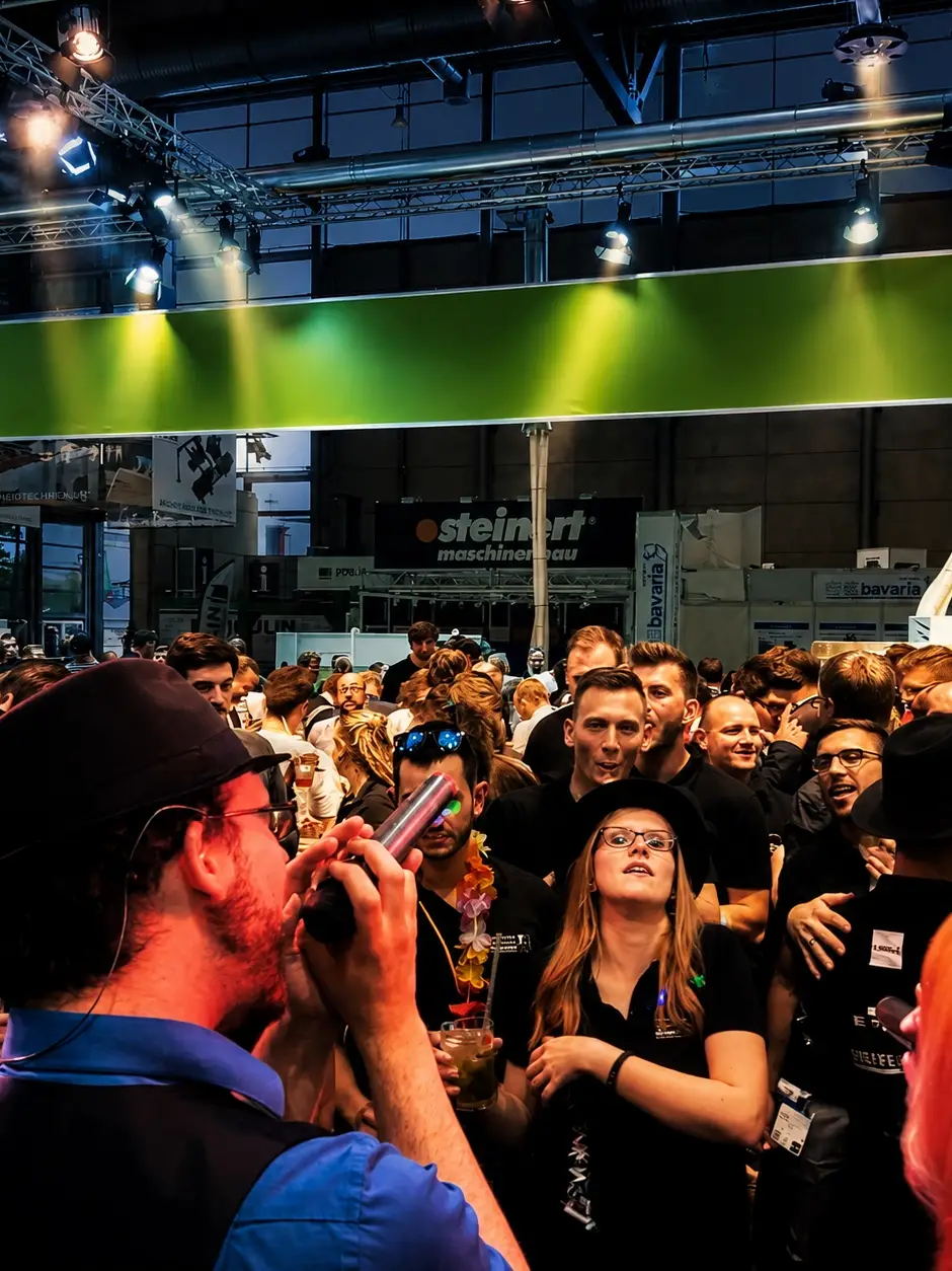 Band für Firmenfeiern aus Franken spielt auf der Messe in Nürnberg